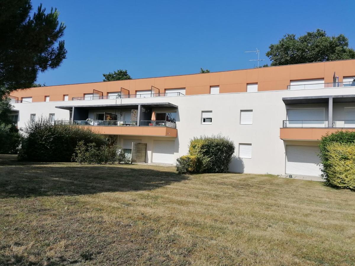Allee De Limoge Vannes Bagian luar foto